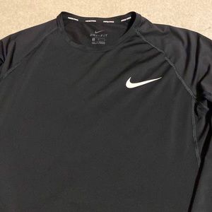Nike Pro  dri fit longe sleeve black tee